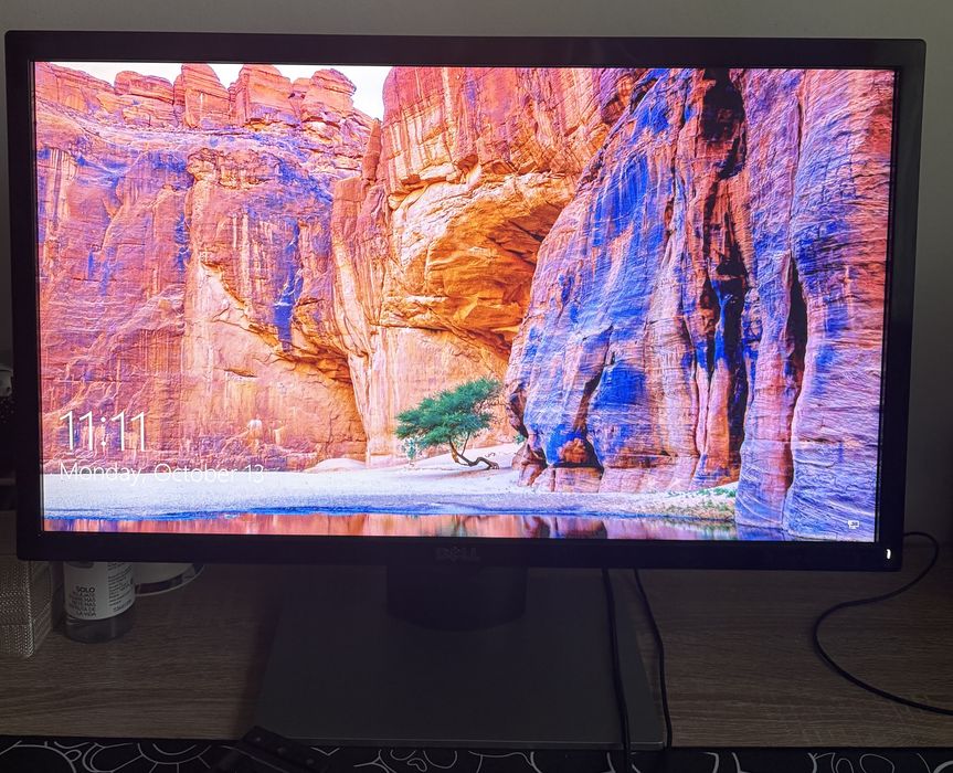 Monitor DELL 70 Hz