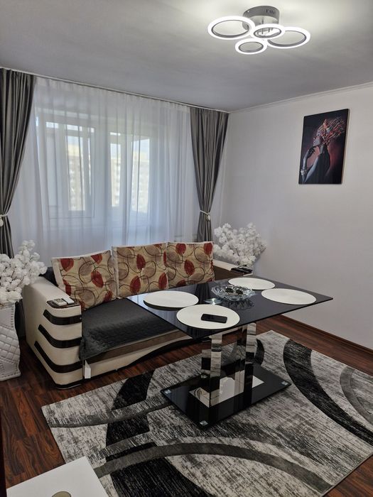 Vândapartament 2 camere