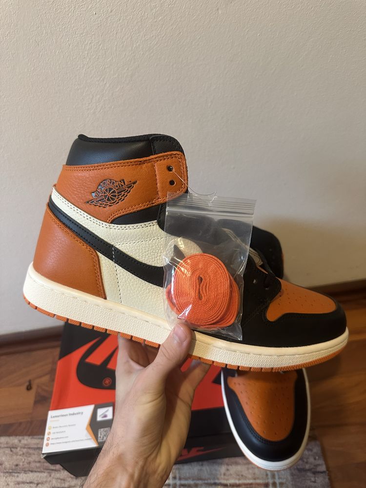 Air Jordan 1 Retro High Shattered Backboard
