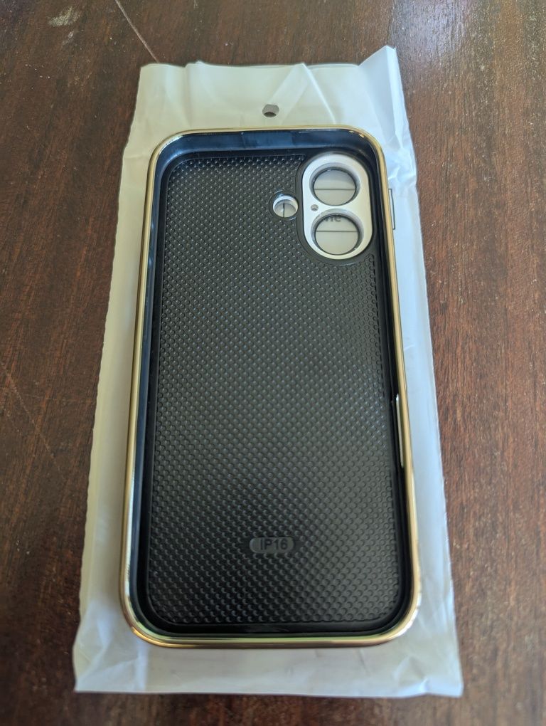 Кейс за Iphone 16 - desert gold