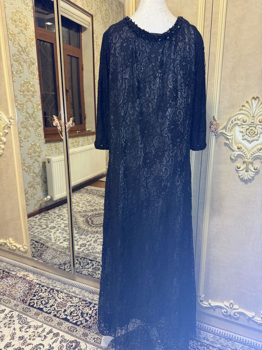 Платье вечернее очень красивое платье даю дешевле