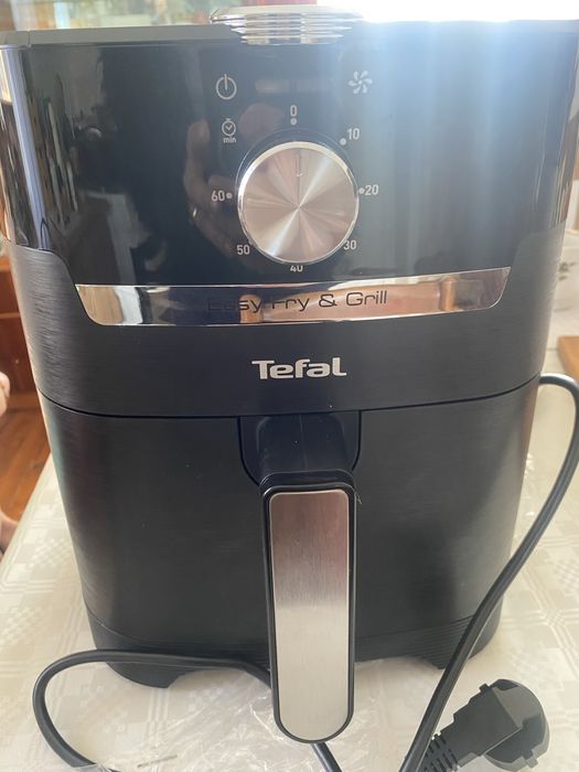 Airfryer Tefal Nou cu garantie 2 ani