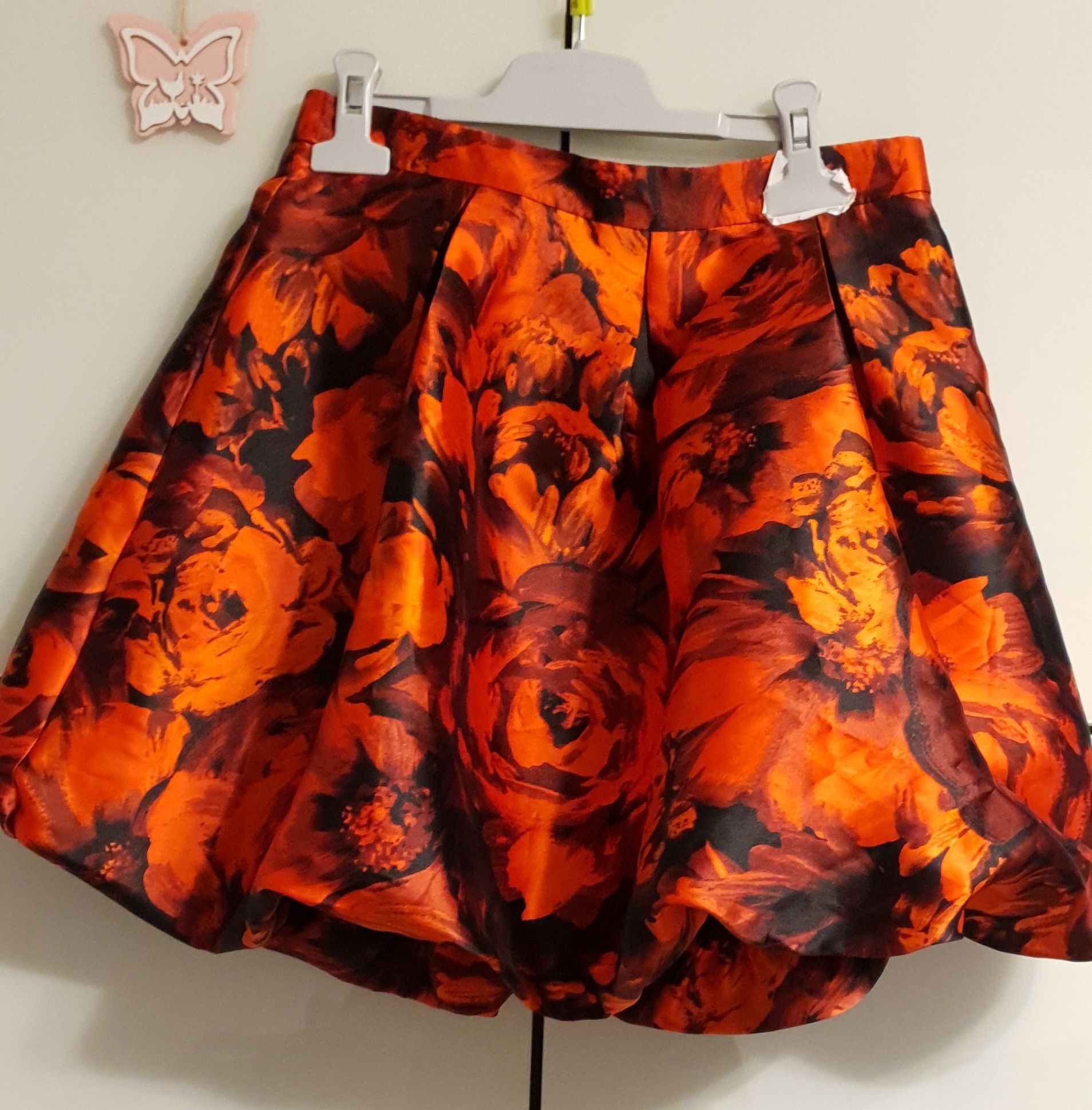 Fusta fetita 10-12 ani, imprimeu floral, rosu cu negru