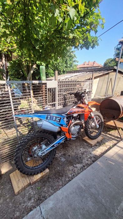 Vând ktm sxf 450 2023 cu 2 mape putere