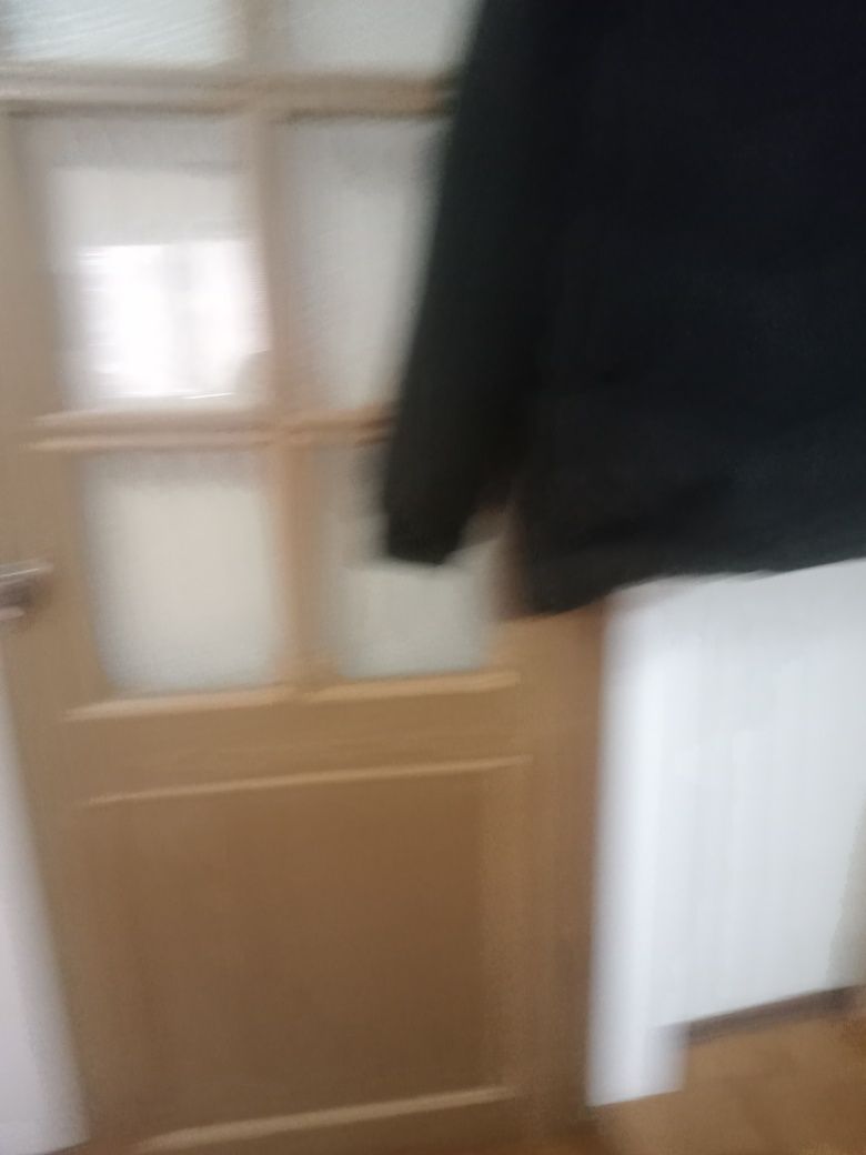 Продаю мужскую зимнюю куртку