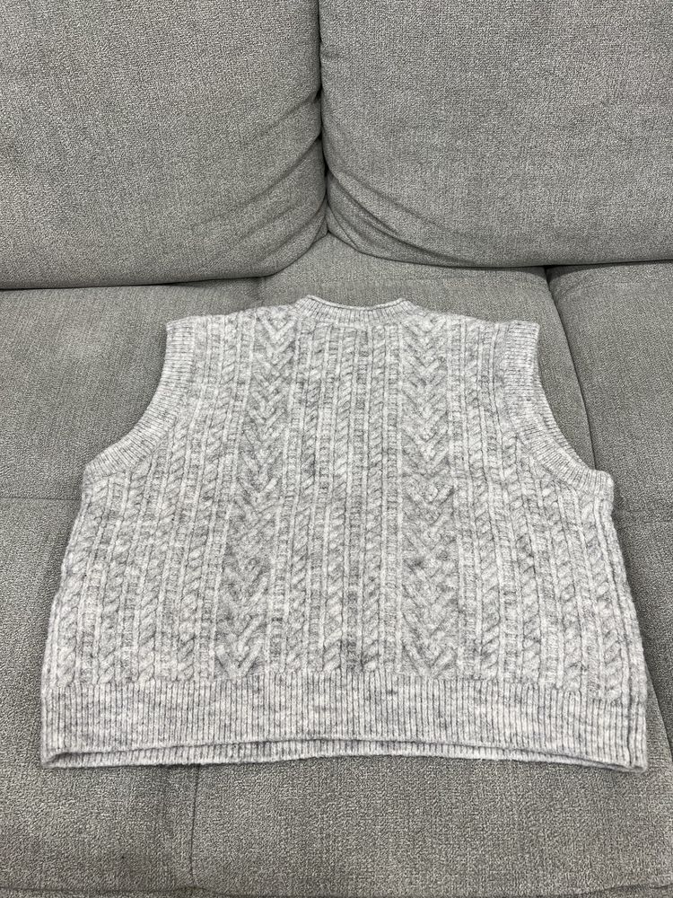 Мек пуловер от едра плетка