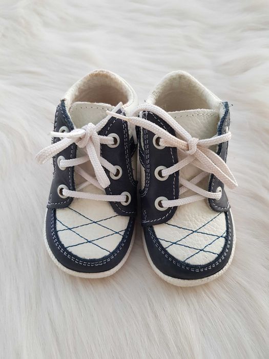 Бебешки обувки за прохождане Univerzál №18