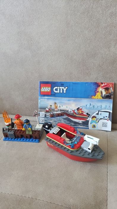 LEGO City 60213 - Пожар на доковете