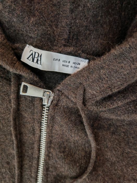 Pulover din lana marou