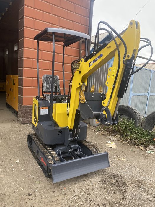 Мини экскаватор 1 тонна