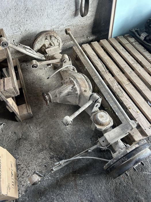 Заден мост оборудван Терано 2, 2.7 125кс