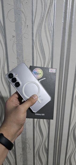 Samsung galaxy S25 12/256gb