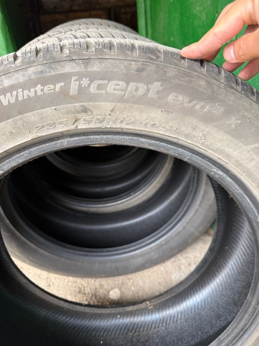 Зимни гуми Hankook 235/55/19