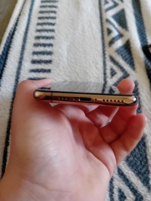 Vand iphone 11 pro gold