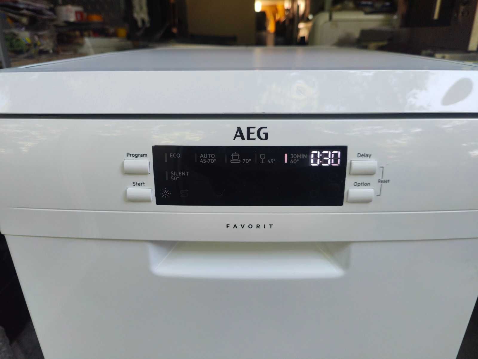 съдомиялна машина AEG Favorit 9 комплекта (клас А++) с Гаранция !