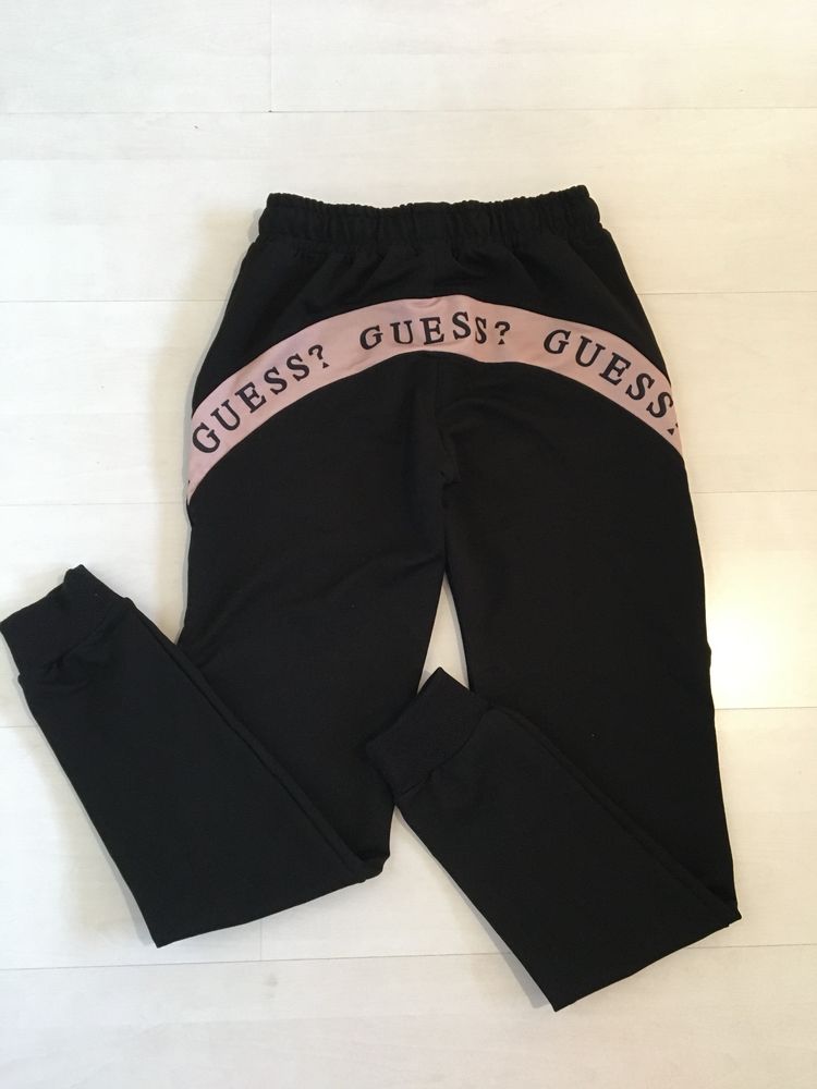 Дамски комплект Guess