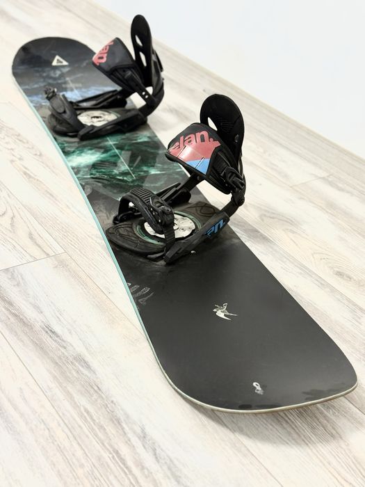 Сноуборд с креплениями в отличном состоянии