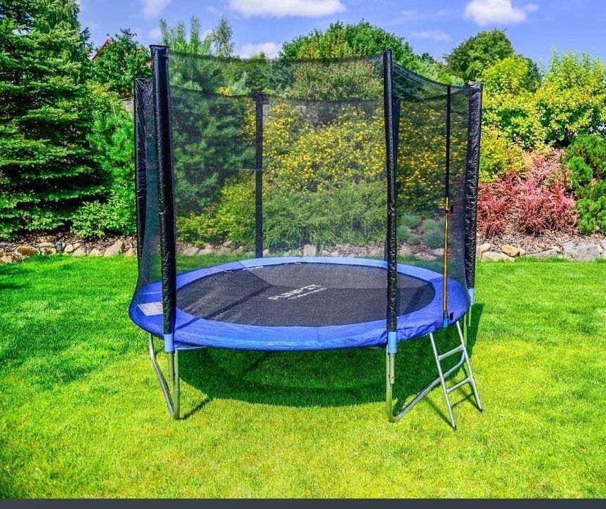 Trambulina cu plasa si scara acces, diametru 252 cm, maxim 120 kg,