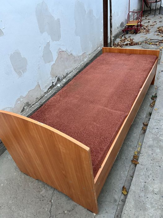 Бір адамдық диван