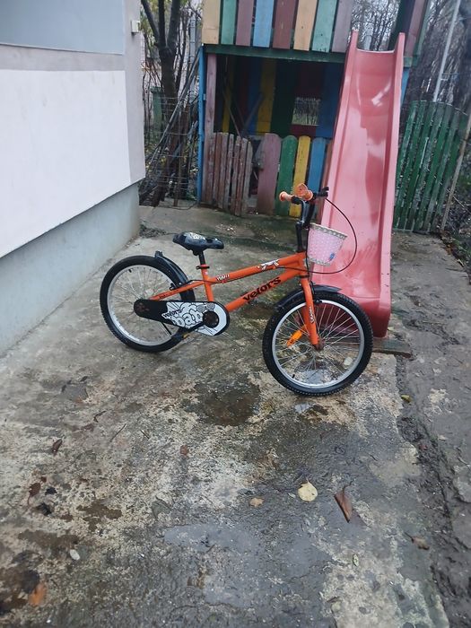 Bicicleta Velors copii  folosită prezintă ușoare urme de uzură