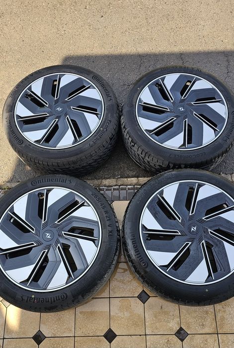 Шины Continental 265/45/21