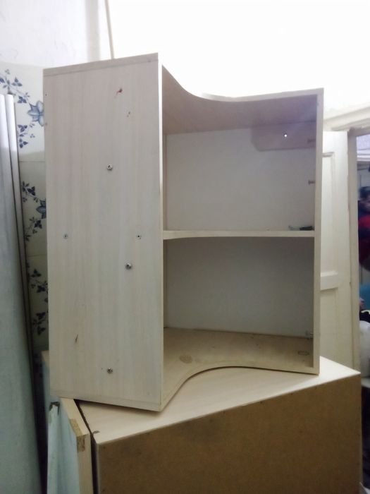 Продам кухонный гарнитур 100000 торг