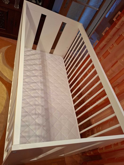 Patut bebe cu saltea