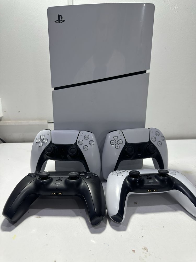 play station 5 slim 1 tb holati alo hotirasiga tola top oyin yozilgan
