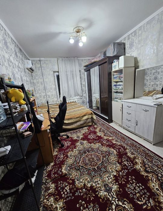 Продаю на Карасу6 1/3/5 балкон 2,*3