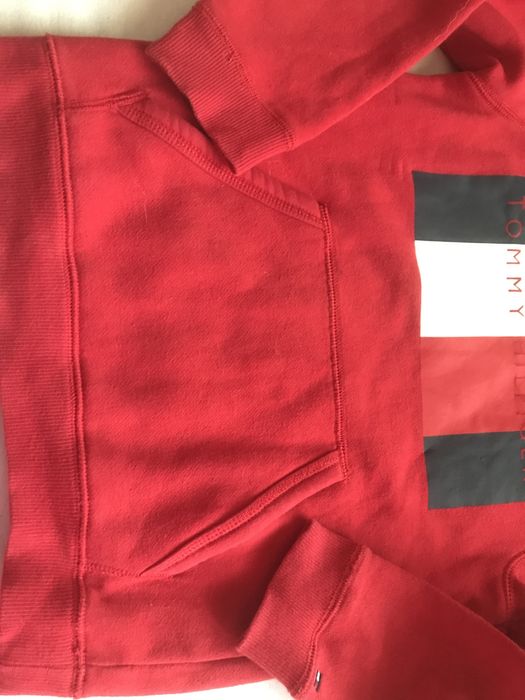 Tommy hilfiger толстовка на 8-10 лет