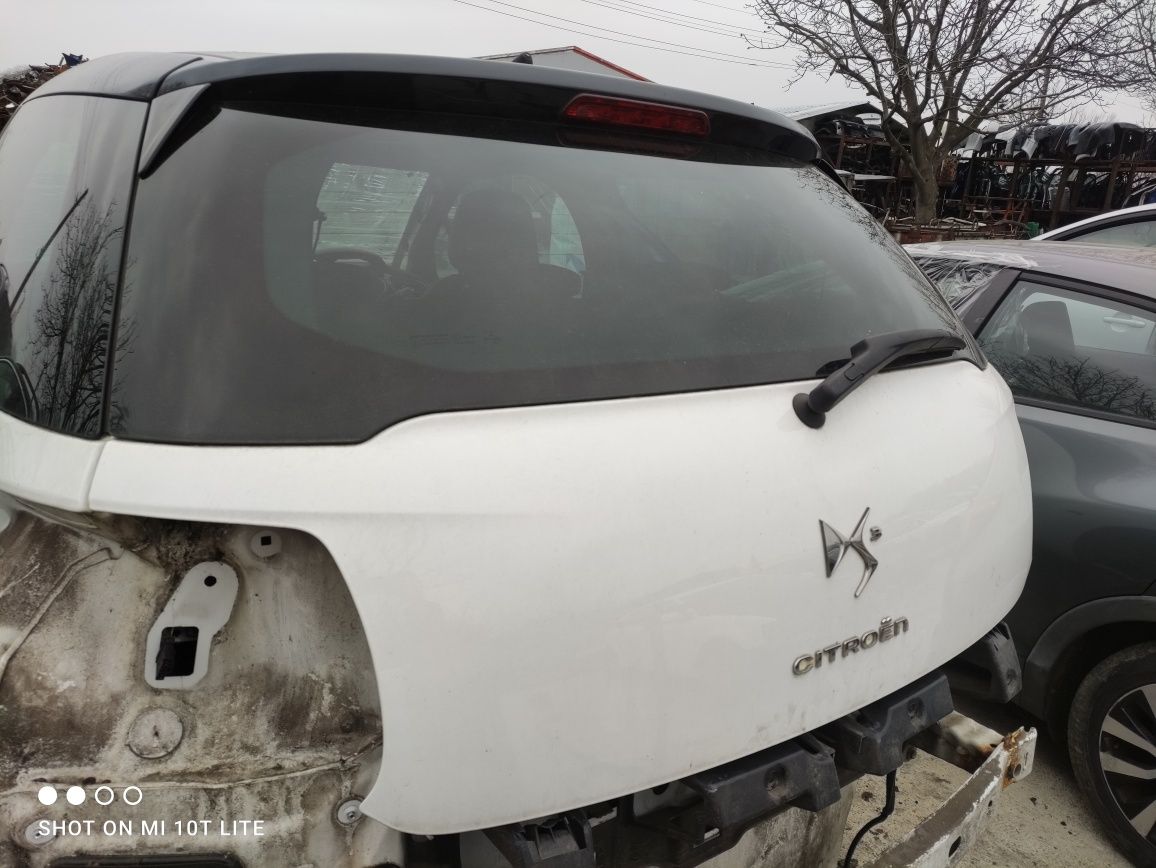 Заден капак за Citroen DS3