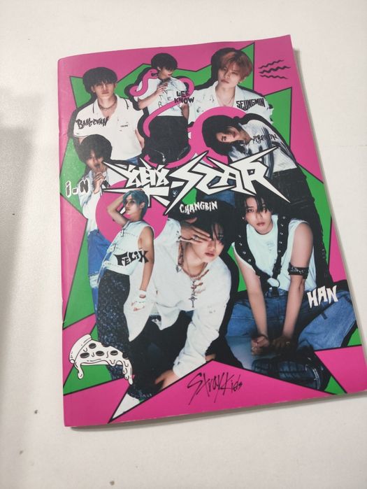 Продам stray kids