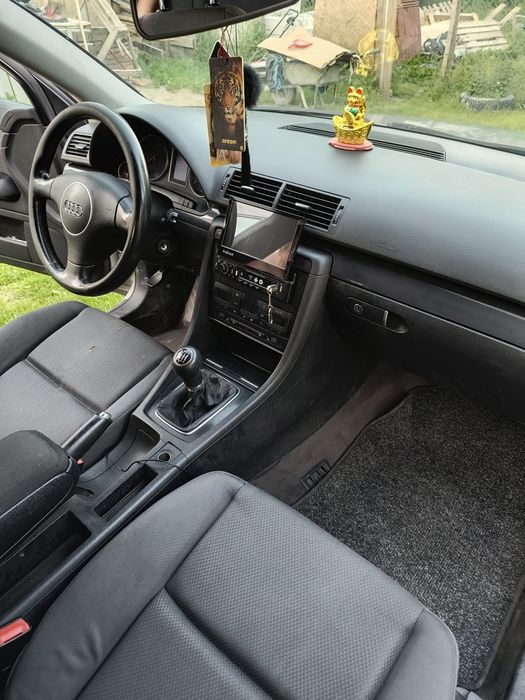 Vând sau schimb Audi A4 1.9 avf
