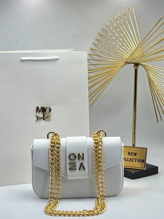 Стилна дамска чанта