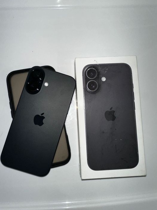 iPhone 16  продам  128GB.