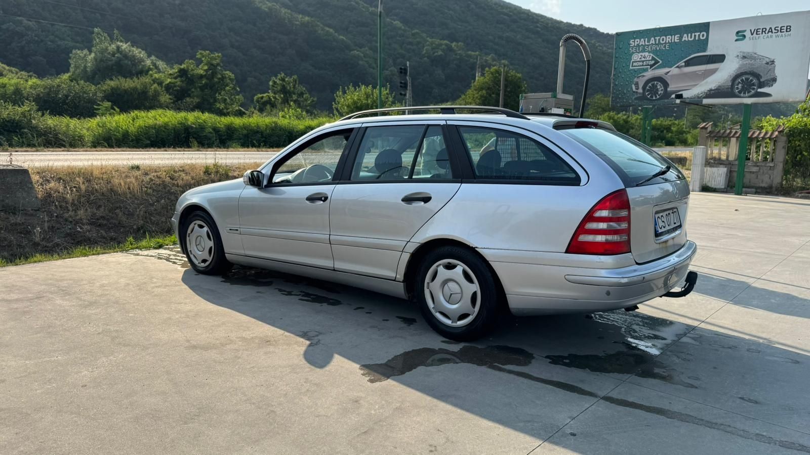 Vand Mercedes -Benz