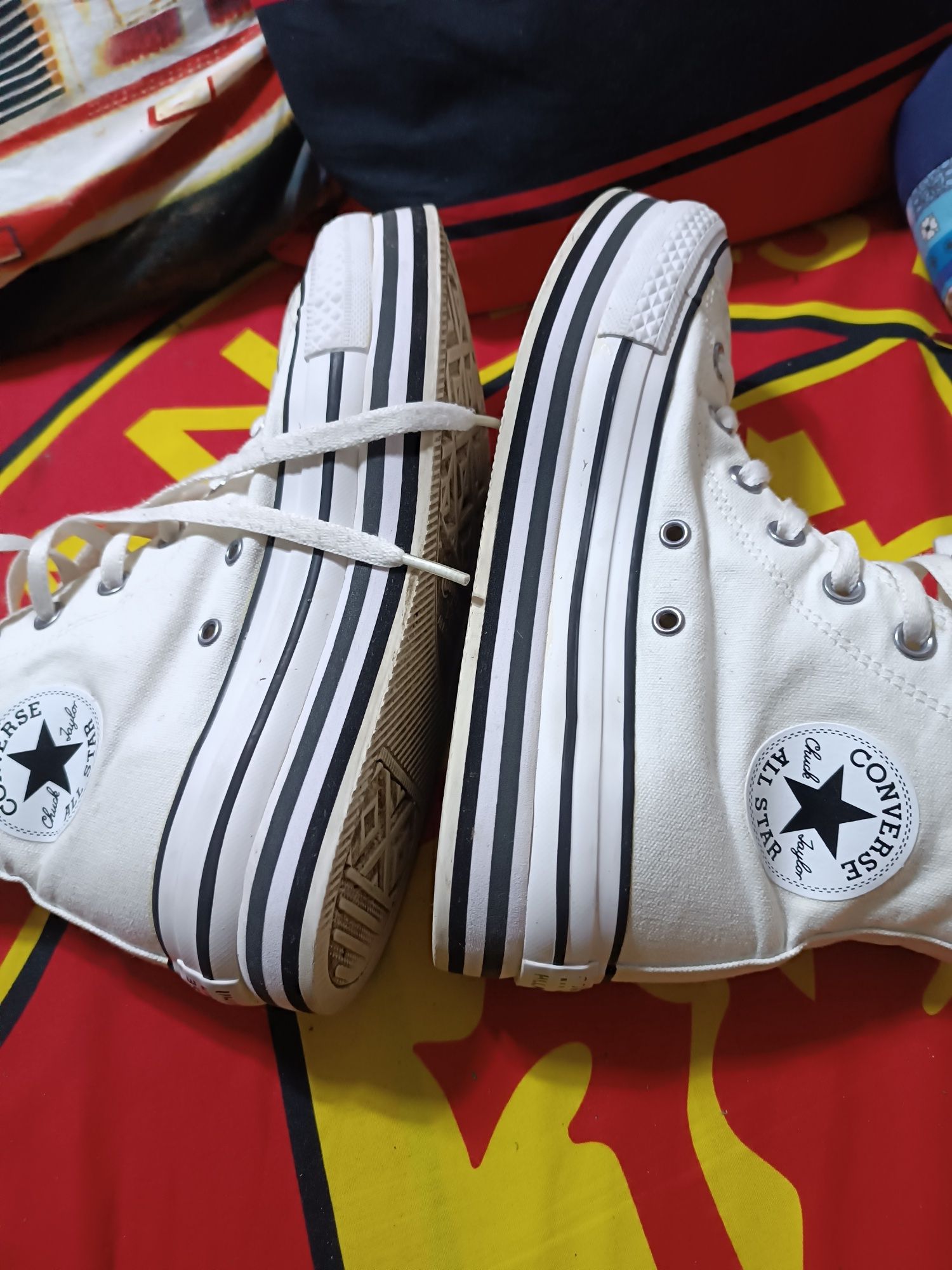 Bascheți Converse mărimea 39 ,tălpic 24,5 cm