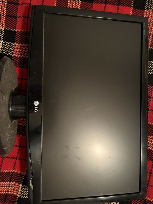 Монитор LG W2343S