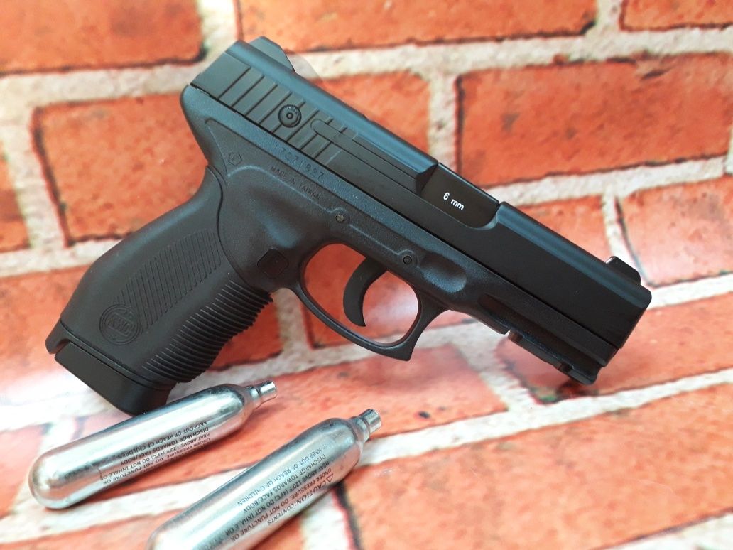 Pistol airsoft Puternic Full Metal CO2 6mm Taurus Glock P99 Dao  Reduc