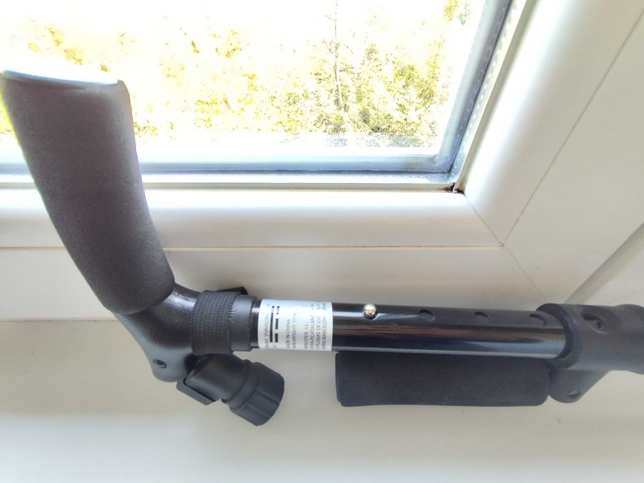 Сгъваем алуминиев бастун