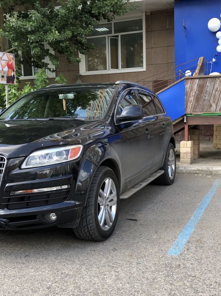 Авто шторки AUDI Q7 / Астана