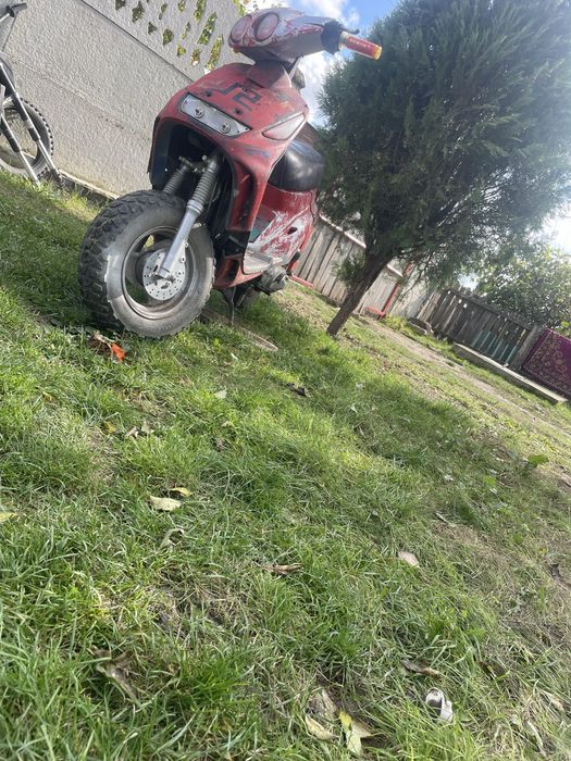 Se vinde Yamaha buster