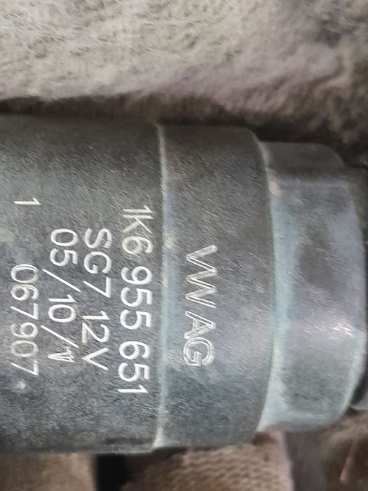 Pompa vas lichid parbriz 1K6955651 Volkswagen VW Golf 5 [2003 - 2009]