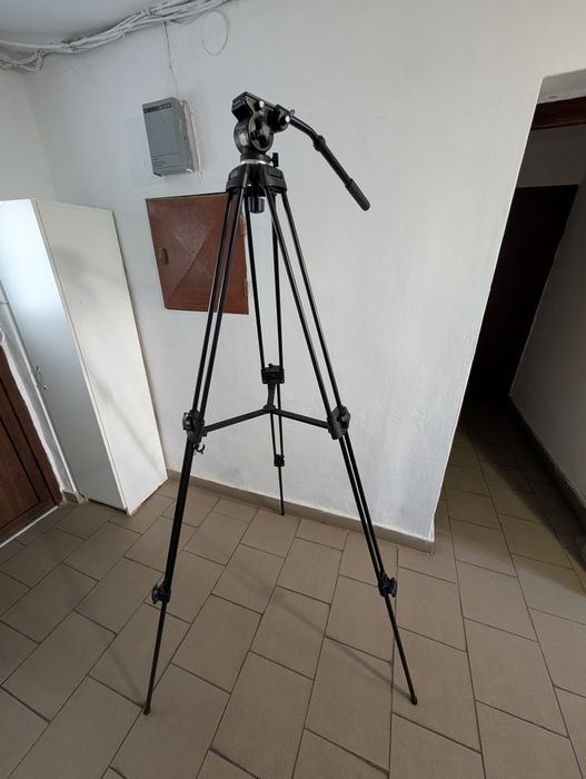 Trepied weifeng wf717 (fernicer) cap fluid