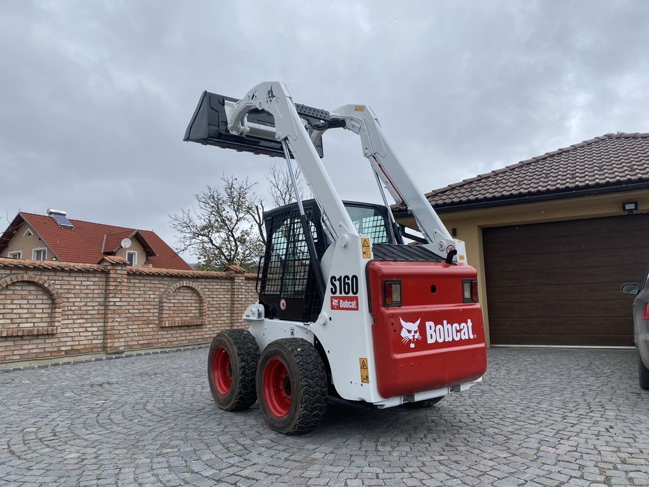 De inchiriat sau de vanzare mini incarcator Bobcat
