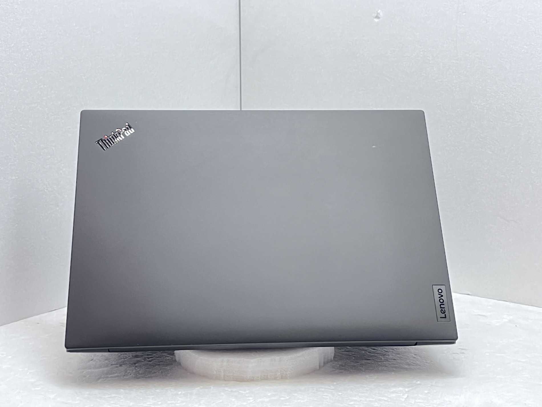 Lenovo ThinkPad P1 G4 i7-11850H 32GB 1TB A3000 6GB/->Отлично състояние