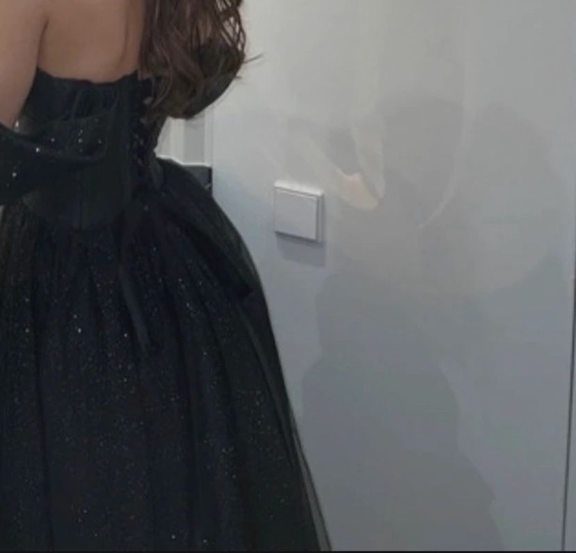 Rochie Superbă Eveniment Banchet cu Sclipici și Corset