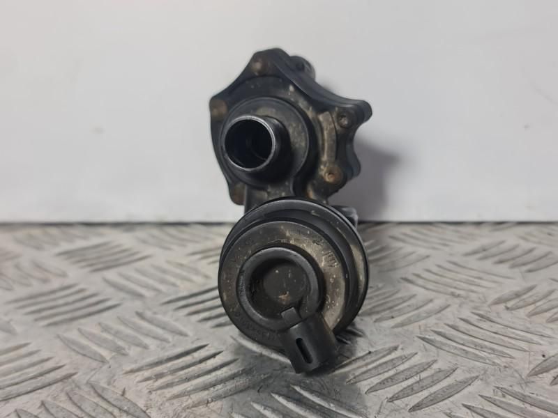 Pompa apa Nissan Navara 4 2.3 dCi; 2.0 dCi; 0.9 TCe