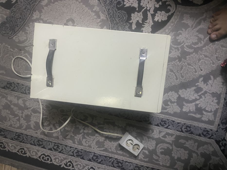 Продаю стабилизатор Andeli в хорошем состоянии