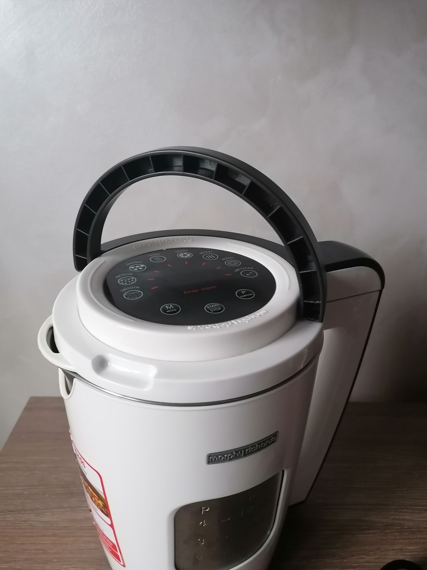 Vând Multicooker Morphy Richards Total Control Soup Maker